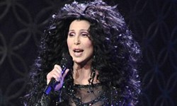 妞快報：老娘還可再戰10年！67歲美魔女雪兒舞台裝只遮3點 妞快報、雪兒、舞孃俱樂部、美魔女