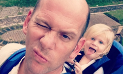 別再說男生不會帶小孩！同志父親與女兒的幸福生活 Doug、同性伴侶、Bill Markevitch、Cristina、夏威夷