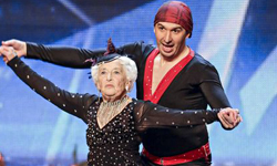 「老骨頭」又怎樣？！80歲奶奶的驚人騷莎舞 騷莎、Salsa、騷莎舞、Paddy Jones、Britain's Got Talent、英國、西班牙、Nico、熱情、跳舞、夢想、感人、影片