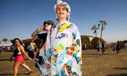 草裙、黃色小鴨都出動！10個Coachella音樂祭上的瘋狂裝扮 Coachella、2014、科切拉音樂節、科切拉、穿搭