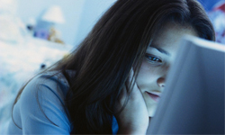 女魔頭虐男致死　事後臉書假意PO：RIP 恐怖、詭異、虐待、暴力、霸凌、室友、女魔頭、少女、男性、友人、英國、Georgina Smith、Thomas Moore、Allan Nicol、Scott Blackwood