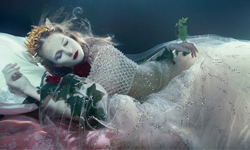 睡美人的織夢瞬間 仙氣瀰漫水中攝影 Zena Holloway、Dream weavers、水中、攝影、美麗