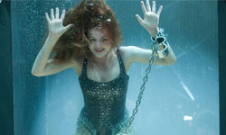 珍妮佛勞倫斯拍飢餓遊戲差點沒命！為了拍電影而差點失去性命的演員 Jason Statham、Isla Fisher、Jennifer Lawrence、Joseph Gordon-Levitt、Johnny Depp