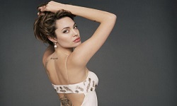 不想當「背殺」！消除背部贅肉的小祕訣 ibeauty、虎背熊腰、贅肉、背影、美背