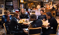 妞快報：就算是雷神也是要吃飯的！復仇者聯盟超強大聚餐合照 妞快報、雷神、小勞勃道尼、合照、復仇者聯盟