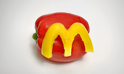 麥當勞推出甜椒套餐？藝術家利用日常物品創造生活樂趣 Domenic Bahmann、instagram、日常、物品、生活