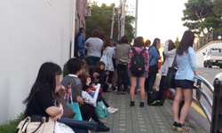 讓人窒息的愛！神出鬼沒韓國私生飯驚悚照片集          粉絲、私生飯、偶像、追星、驚悚