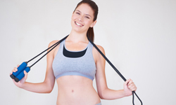 居家瘦身超簡單  跳繩的5大好處       瘦身、減肥、好處、運動、健身