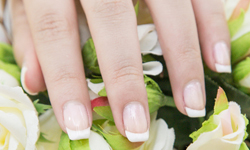 指尖教室：想當法國妞必學！優雅法式凝膠指彩教學 法式指彩、法式指甲、凝膠、波麗膠、法國、指甲、指尖教室、教學