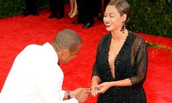 妞快報：再嫁給我一次！碧昂絲紅毯意外讓老公重新求婚？！ 妞快報、碧昂絲、傑斯、Met Gala