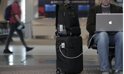 隨身電源算什麼！充電插座帶著走的能量背包 GoPlug、Kickstarter、行動電源、插座、USB