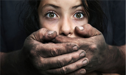 綁架犯改造少女、揚言釋放百人質！荒謬條件是… 綁架、奈及利亞、信仰、基督教、回教、伊斯蘭、伊斯蘭教、穆斯林、校園、校內、學校、國內、國際、名人、出面、聲援、聖地博科、暴力、性奴、Abubakar Shekau   