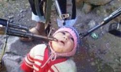 幼童成致命威脅？3槍頂3歲兒腦袋─敘利亞再度震驚世界 戰爭、內戰、小孩、兒童、寶寶