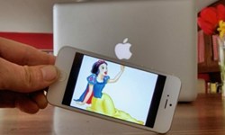 毛怪當街嚇跑路人！？動畫電影場景亂入現實生活 迪士尼、皮克斯、動畫、亂入、Francois Dourlen、毛怪、瓦力、天外奇蹟、小小兵、愛麗絲夢遊仙境、白雪公主、壞皇后、尼莫、柴郡貓、阿拉丁、魔毯、小木偶、獅子王、榮耀石