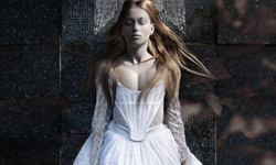 臨終前妳想要穿哪一件？暗黑系女孩絕美壽衣攝影集 Das letzte Gewand、Carsten Witte、臨終、死前、洋裝、陰森、幽魂、死、最後一件、衣服、暗黑系、女孩