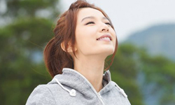 立志當個友誼小姐！綠色時尚風潮由你掀起 綠色、環保、友誼、善、女孩、洗髮精、洗頭髮、冷氣、地球、天然、無毒、生活、用品、有機、小農、領養、動物、環保筷、環保杯、節能減碳、環保