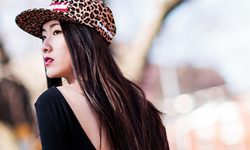 就是不看鏡頭！5個街拍達人才懂的專業小撇步 穿搭、達人、小技巧、美人計、鏡頭、街拍