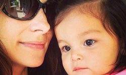 妞快報：曬萌無罪有女萬歲！吳彥祖女兒吳斐然滿1歲囉 妞快報、吳彥祖、Lisa S、、吳斐然