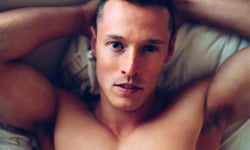 A片嬌喘、觀眾驚呼！直男&女同看同志色情片的爆笑反應 私話題、同志、男同志、女同志、男同