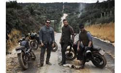 不踢球也沒閒著！貝克漢入叢林生活拍攝紀錄片 GQ、巴西世界盃足球賽、足球金童、貝克漢、David Beckham、雨林探險、原住民