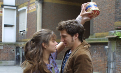 還在《初戀那件小事》嗎？嚐遍酸甜苦辣百種滋味的初戀片單        初戀、青澀、愛情、初戀那件小事、怦然心動