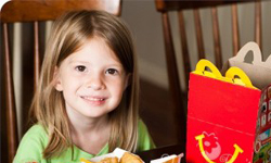 麥當勞玩具賺超大？5項快樂兒童餐的驚人事實 麥當勞、玩具、快樂兒童餐、兒童餐、兒童