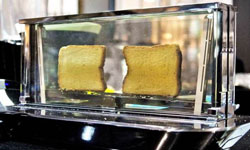 絕不會再烤焦吐司！可以烤牛排的3萬元烤吐司機 the Noun、義大利公司、Bugatti、透明烤吐司機、吐司、烤吐司機、早餐、美國、智慧型手機、藍芽