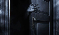 衣櫥裡沒妖怪、有變態！戀童男藏身14歲女房內性侵5天 衣櫥、妖怪、變態、犯罪、恐怖、性犯罪、性侵犯、性侵、侵犯、女兒、母親、媽媽、少女、女孩、14歲、惡夢、美國、北卡羅萊納州、衣櫃、戀童、Jarred Workman