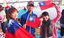 妞專訪：去F1賽車工作！背包客情侶檔30歲出發澳洲打工 澳洲、打工、度假、高薪