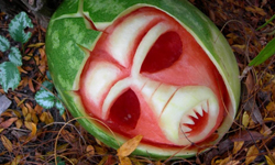 進擊的西瓜！小孩看到會嚇哭的西瓜雕刻藝術 西瓜、雕刻、藝術、進擊的巨人