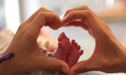 妞快報：提前駕到！新手爸爸王力宏喜po愛女照 妞快報、李靚蕾、女兒、結婚、早產