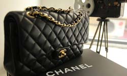 妞專訪：購物狂夢寐以求的工作？白衣天使創業賣精品 妞專訪、名牌、夢幻、工作、購物狂、創業、精品、採購、名牌包、Charline、風格人物