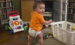 從小就是性感舞王！舞力全開的超靈活寶寶       寶寶、小孩、萌、跳舞、熱舞