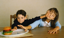 形象可以吃嗎？兄弟姊妹在一起會做的蠢事       私話題、兄弟姊妹、手足、蠢事、童年