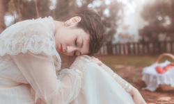 一秒飛到英國鄉間去！古典禮服唯美風攝影集 古典禮服、蕾絲、少女、女孩、攝影、愛麗絲夢遊仙境、藝術