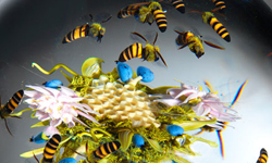 玻璃球中也有個小宇宙？微型花園看見藝術家對大自然的愛 Paul Stankard、昆蟲、藝術、花卉、玻璃