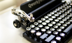 復古打字機進化成3C鍵盤…彈指之間流露文青氣息！ 打字機、鍵盤、3C、科技、古董