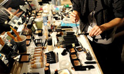 過期化妝保養品捨不得丟掉？常見的5個迷思Do & Don’t VOGUE、化妝品、保存、期限、迷思