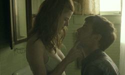 新婚蜜月恐怖變調？驚豔西南偏南影展的《蜜月驚魂》預告釋出 Honeymoon、電影、西南偏南影展、SXSW、蜜月驚魂