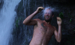 「野澡」行得通嗎？挑戰極限而一年不花錢洗澡的男子 戰鬥澡、節約能源、愛地球、洗澡、友善、露天、海洋、新奇、酷、池塘、Rob Greenfield