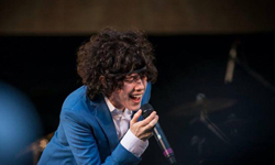 男歌手的職涯危機出現！比男人還帥氣的狂野女聲LP LP、Laura Pergolizzi、紐約、搖滾、音樂、歌手、狂野