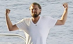 妞快報：大叔也有少女魂！李奧納多內八站姿嬌滴滴 妞快報、李奧納多、少女心、內八