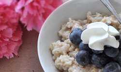 記性和注意力逐漸衰退？十種讓你頭腦開外掛的健康食物 記性、注意力、外掛、健康食物、燕麥片