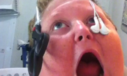 我就是想紅，不然想怎樣！過動美國阿弟一夕爆紅 想紅、美國、男孩、湯匙、自娛娛人