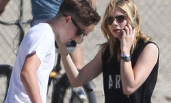 妞快報：最新金童玉女情侶誕生！「超殺女」克蘿伊和貝克漢長子交往ing 克蘿伊摩蕾茲、布魯克林、貝克漢、超殺女、交往