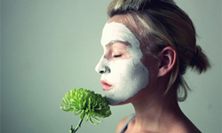 天天敷面膜白得快？盤點你容易有的美白迷思 iBeauty、美白、去角質、黑色素、面膜