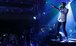 [新聞稿] <愛‧隨時都在>品冠七夕音樂會 800張票售罄人氣爆棚 品冠預告明年展開全新巡演 品冠、高雄、祈福、音樂會、啾咪