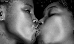 就算痛苦也要用力相愛！攝影師鏡頭下令人感動的多元性別群像 私話題、LBGT、 Empowerment of Women、 Zanele Muholi、性別少數者