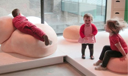 像坐在真人皮膚上舒服！「有血有肉」的人皮沙發 設計師、家具、人皮、沙發、詭異