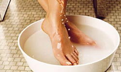 泡腳會讓腳變醜？7個夏日足部保養法 保養、美足、足部、腳、腳丫